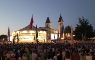 Medjugorje notte giovani